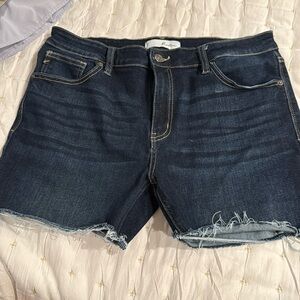 KanCan Denim Shorts size 13/30 very stretchy